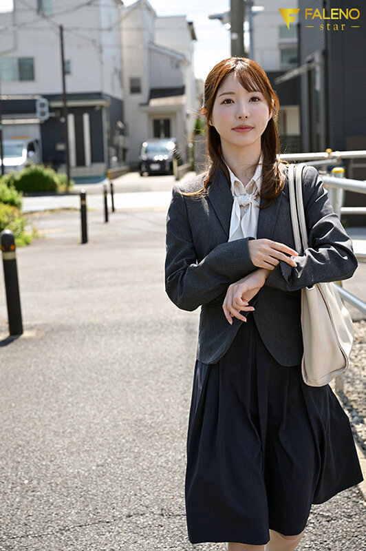 町工場。手錠の鍵は膣の中。あなたは「助けて」と言われ彼女を助けることはできますか？ 天使もえ 1