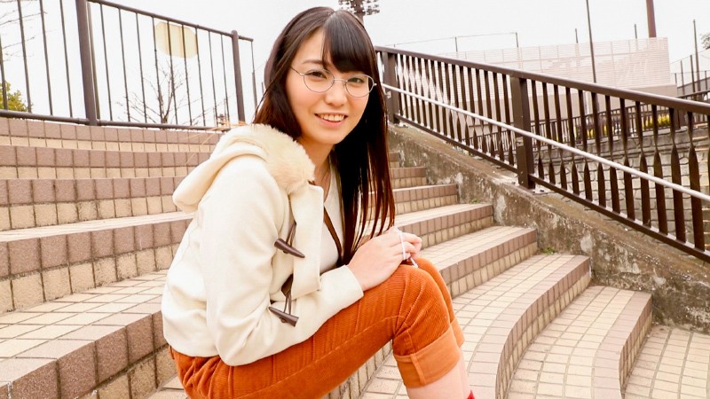 舐められたくて舐めたい粘着メガネ腐女子 天野美優 1