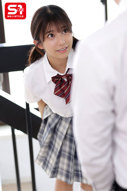 自分が可愛いのを知ってる生徒の激あざとッ！上目遣い誘惑に負けて… 川越にこ 1